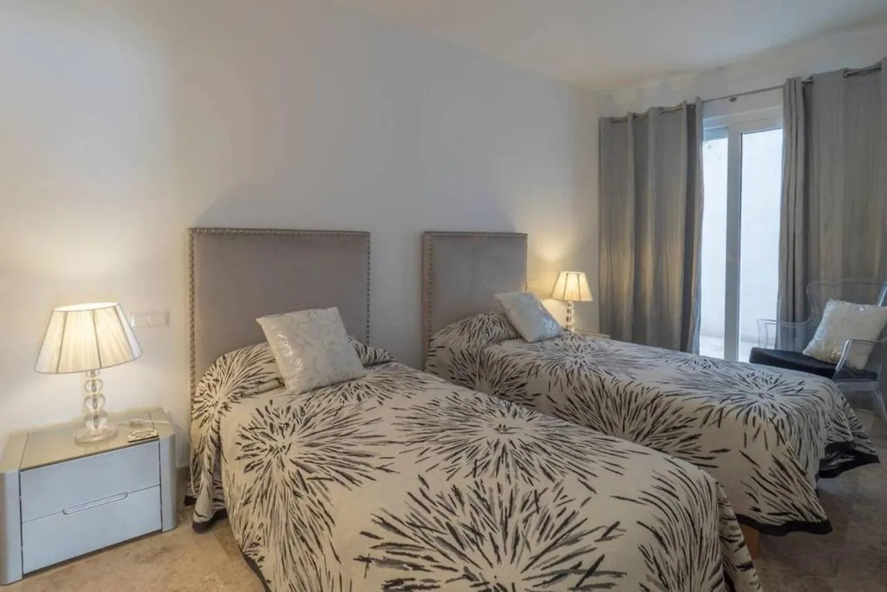 Semesterbostad Villa Arlequin - Casa Arlequin - Luxury Beachfront Villa Andratx Spanien