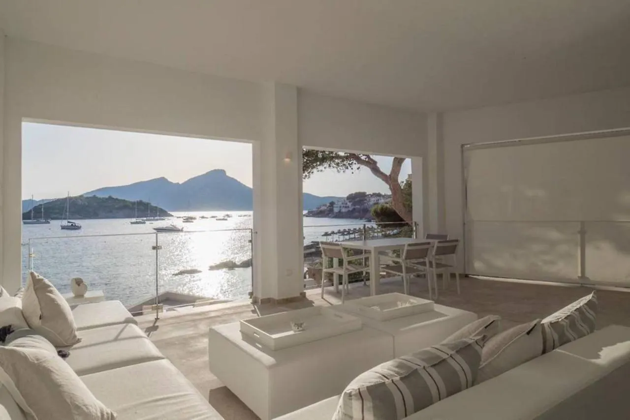 Villa Arlequin - Casa Arlequin - Luxury Beachfront Villa Andratx