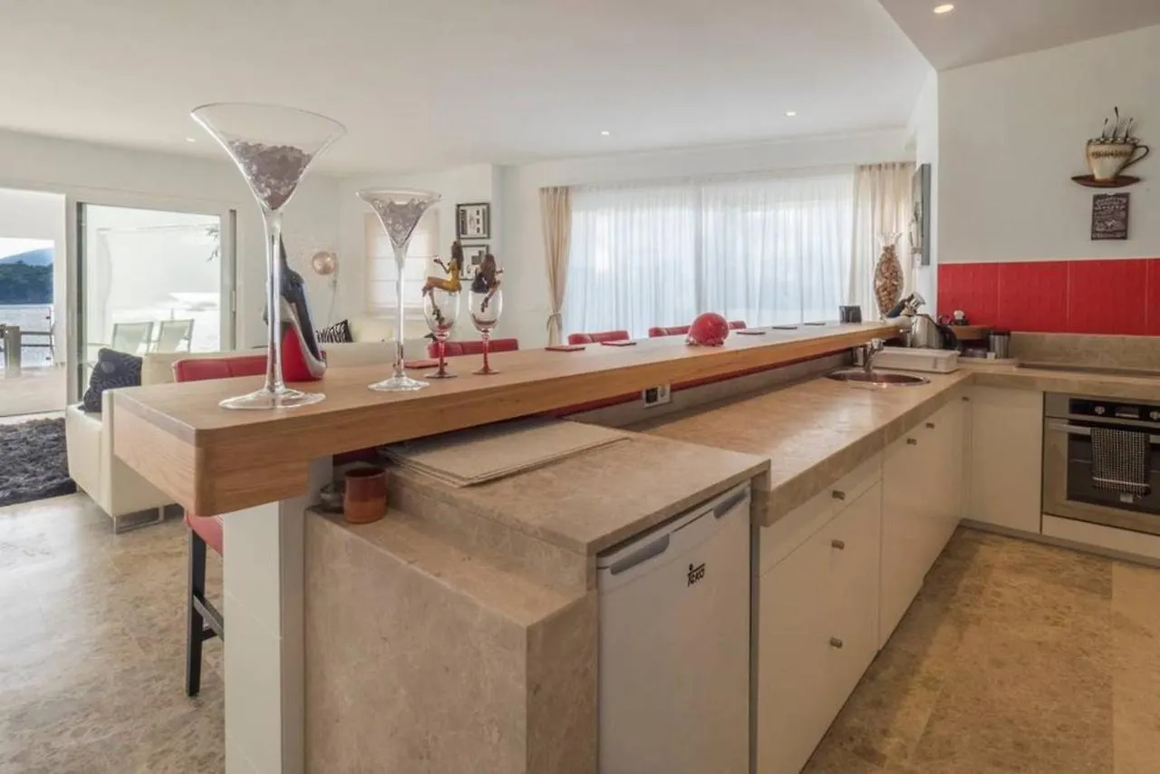 Villa Arlequin - Casa Arlequin - Luxury Beachfront Villa Andratx Holiday home